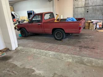 1985 Toyota pick up