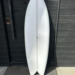 5’6” Ryan Engle Nation surfboards “Classic Fish”