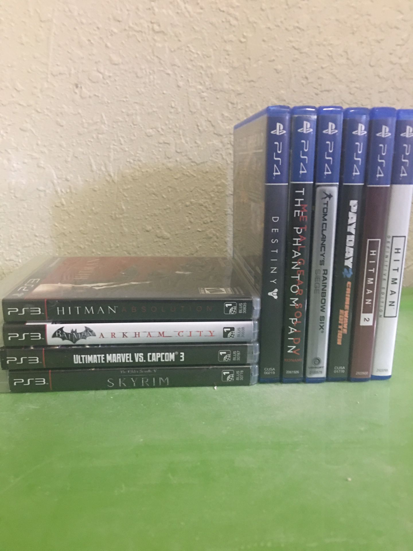 PS4 and PS3 Games, PS3 System w/Controller + Cables
