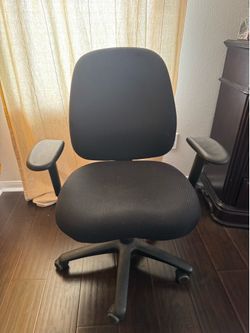 Black Desk chair