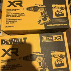 Dewalt Screw Gun Kits