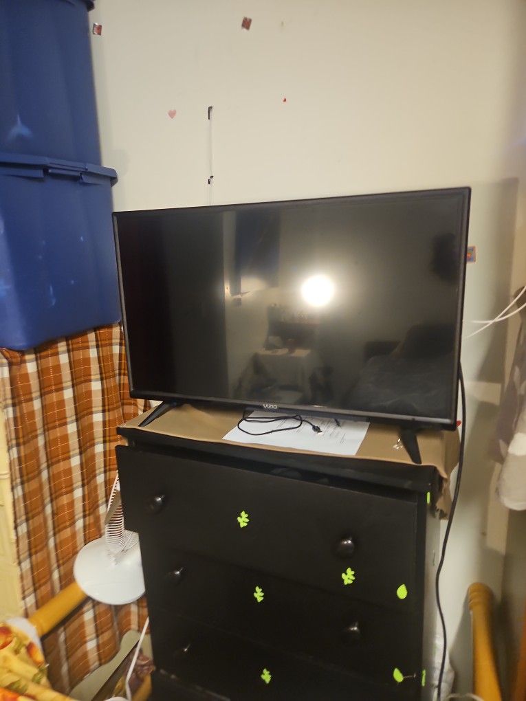 32inch Vizio Smart Tv