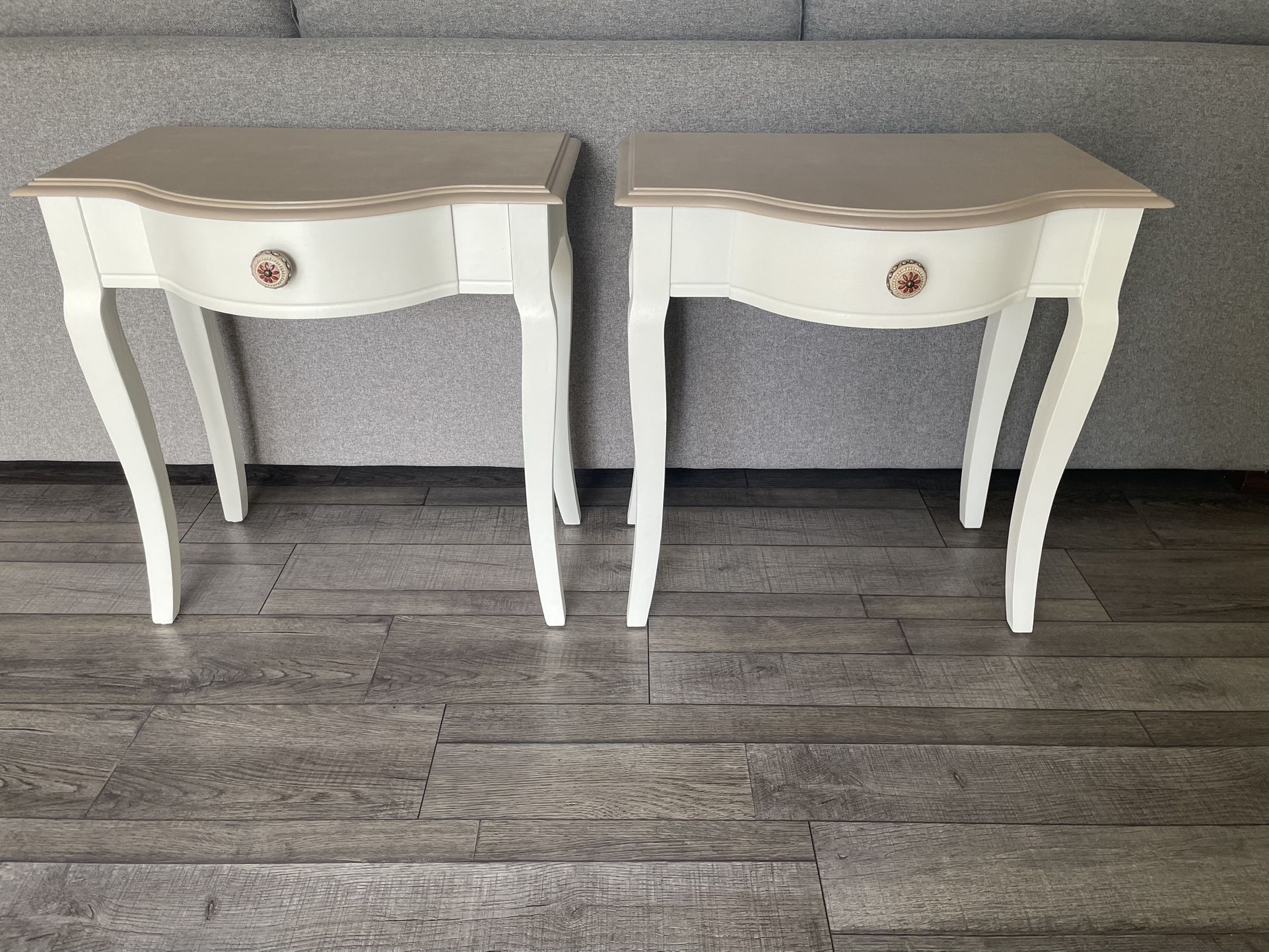 Nightstands/Side tables/End tables