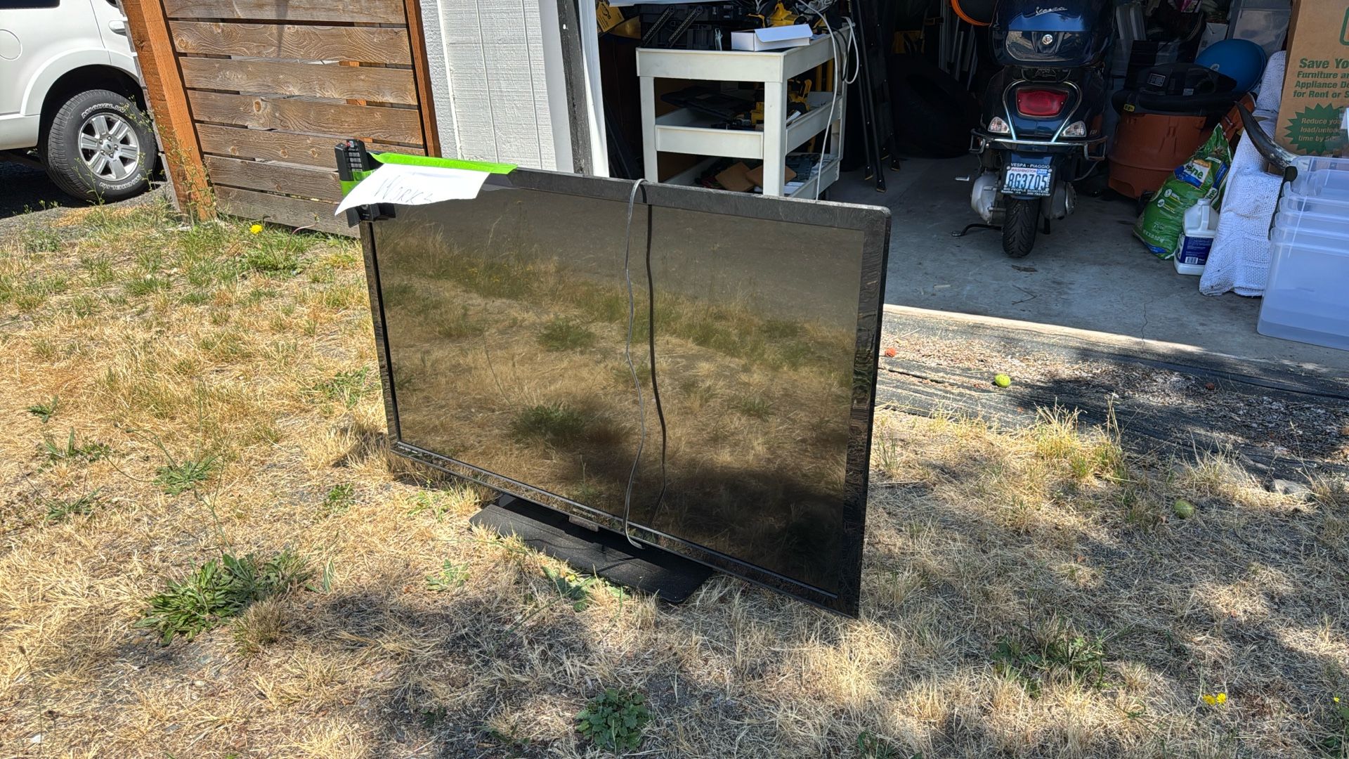 50” Emerson TV