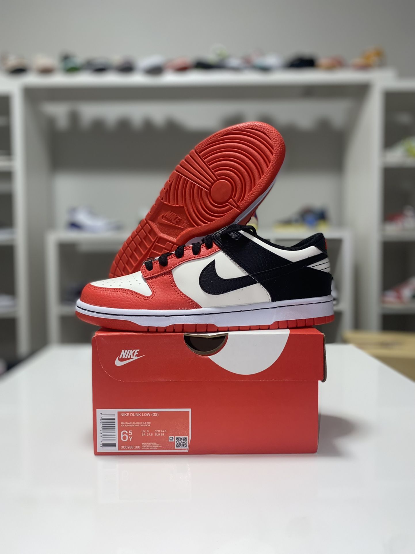 Nike Dunk Low 75TH Anniversary Chicago Size 5.5 6 6.5 7 Deadstock