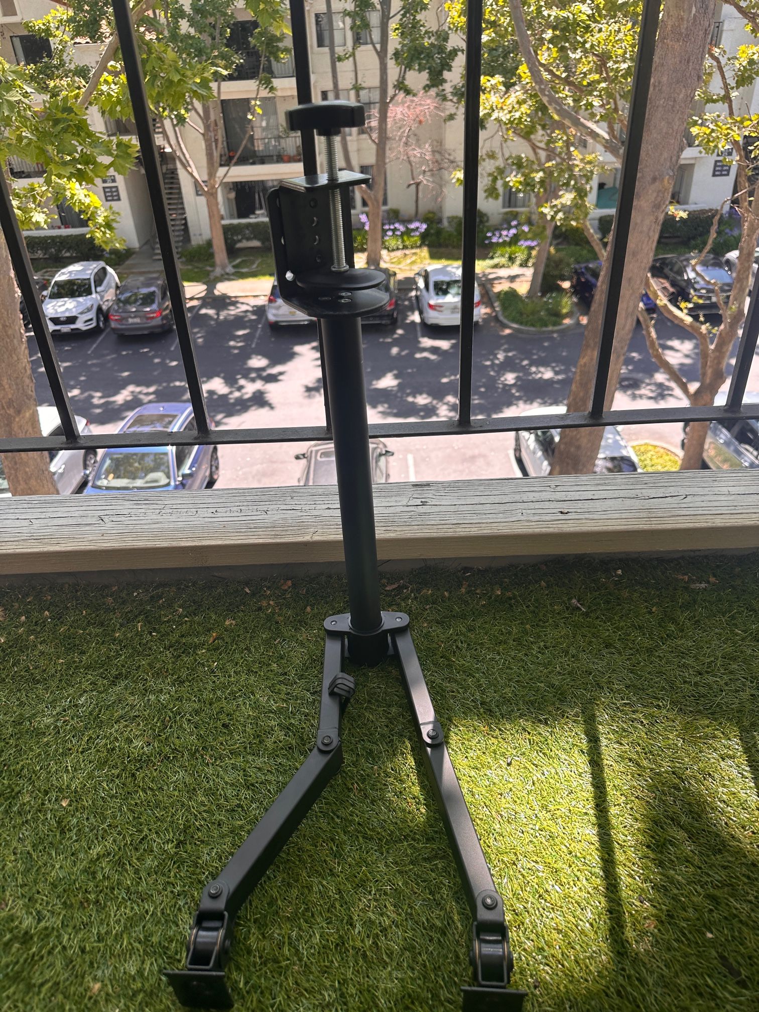 Vivo Dual Monitor Arm - Free