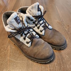 Timberland Knit / Leather / Sweater Fabric Boots Boys Size 5 Winter Boots 43941M