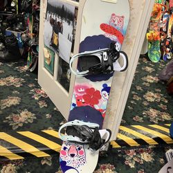 120cm Burton Chicklet Snowboard w/ Sm Bindings🏂LIKE NEW🏂Super Fun and EZ to Ride * All Mtn