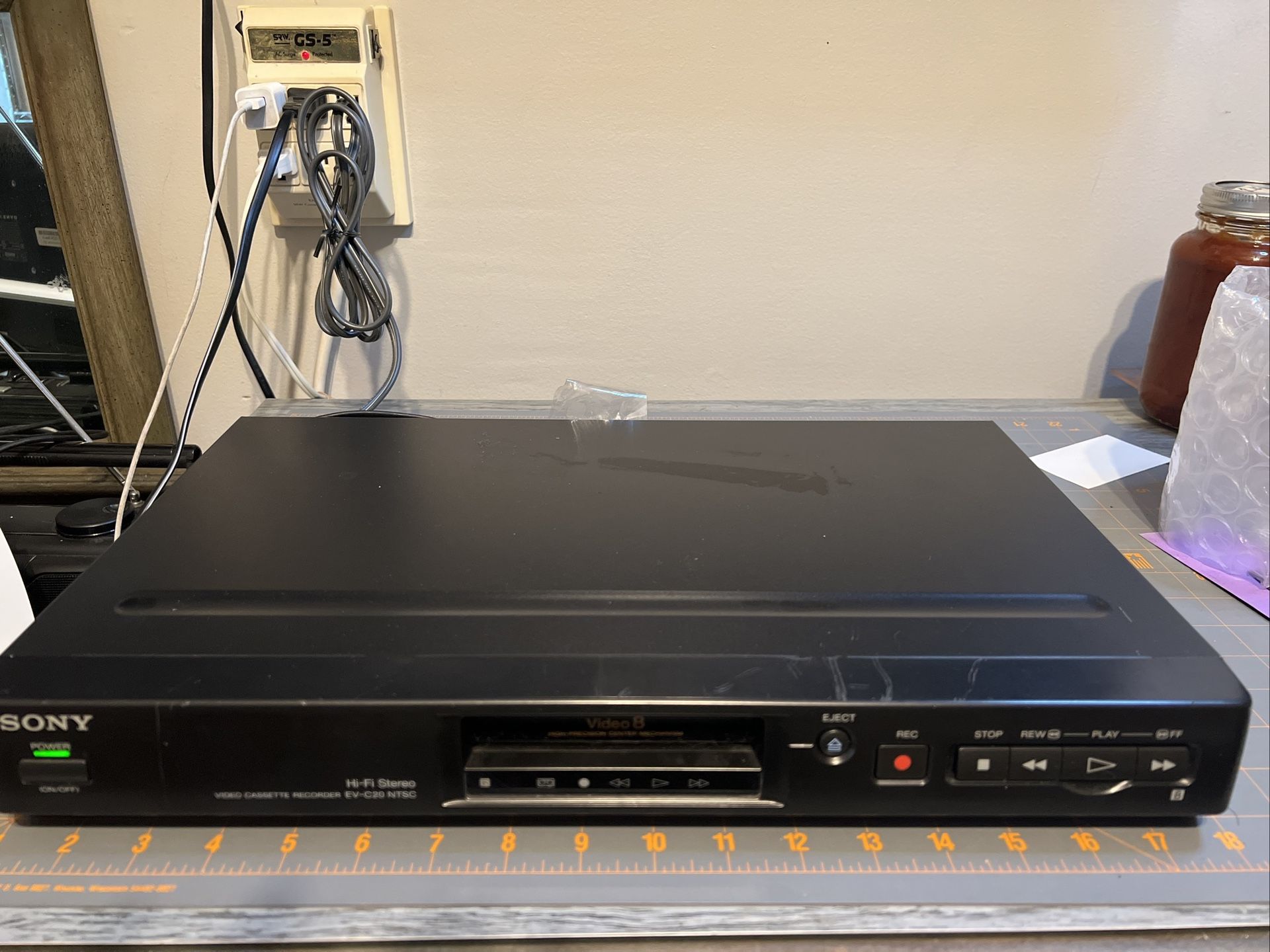 SONY EV-C20 Analog Video8 8mm Video 8 HiFi Stereo Player Recorder VCR Deck EX