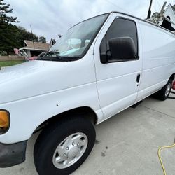 2000 Ford Ecoline 