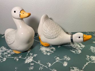 Vintage large ceramic Duck Decor set