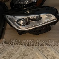 2020 2021 2022 2023 2024 Lincoln Corsair Right Side Headlight