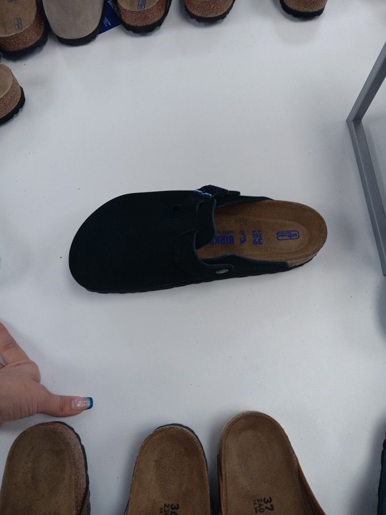 Birkenstock Black Suede Size 39 Unisex