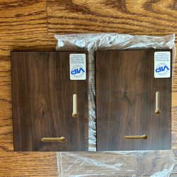 Wood plaque 6 x 8 lot of two