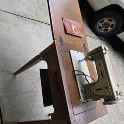 Singer Sewing Machine