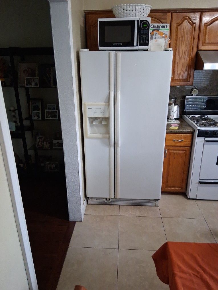 Refrigerator