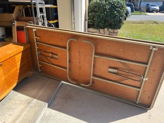 6ft Folding Table