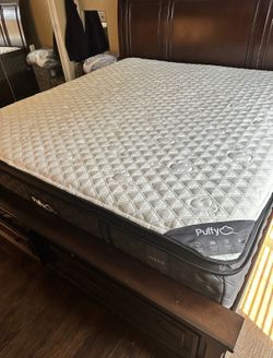 Puffy Lux Hybrid Mattress