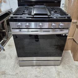 Samsung Stove Like New $500