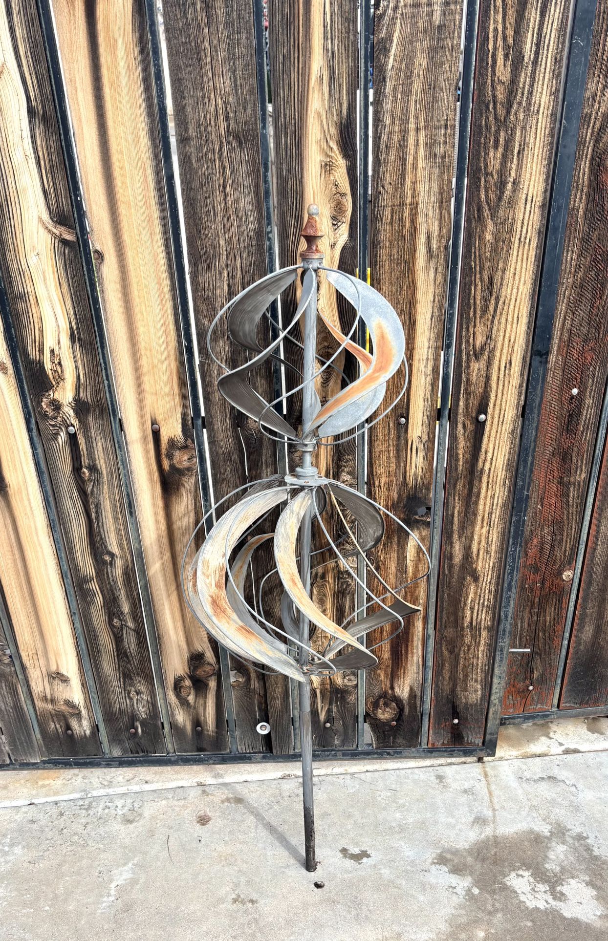 Spinning Garden Decor