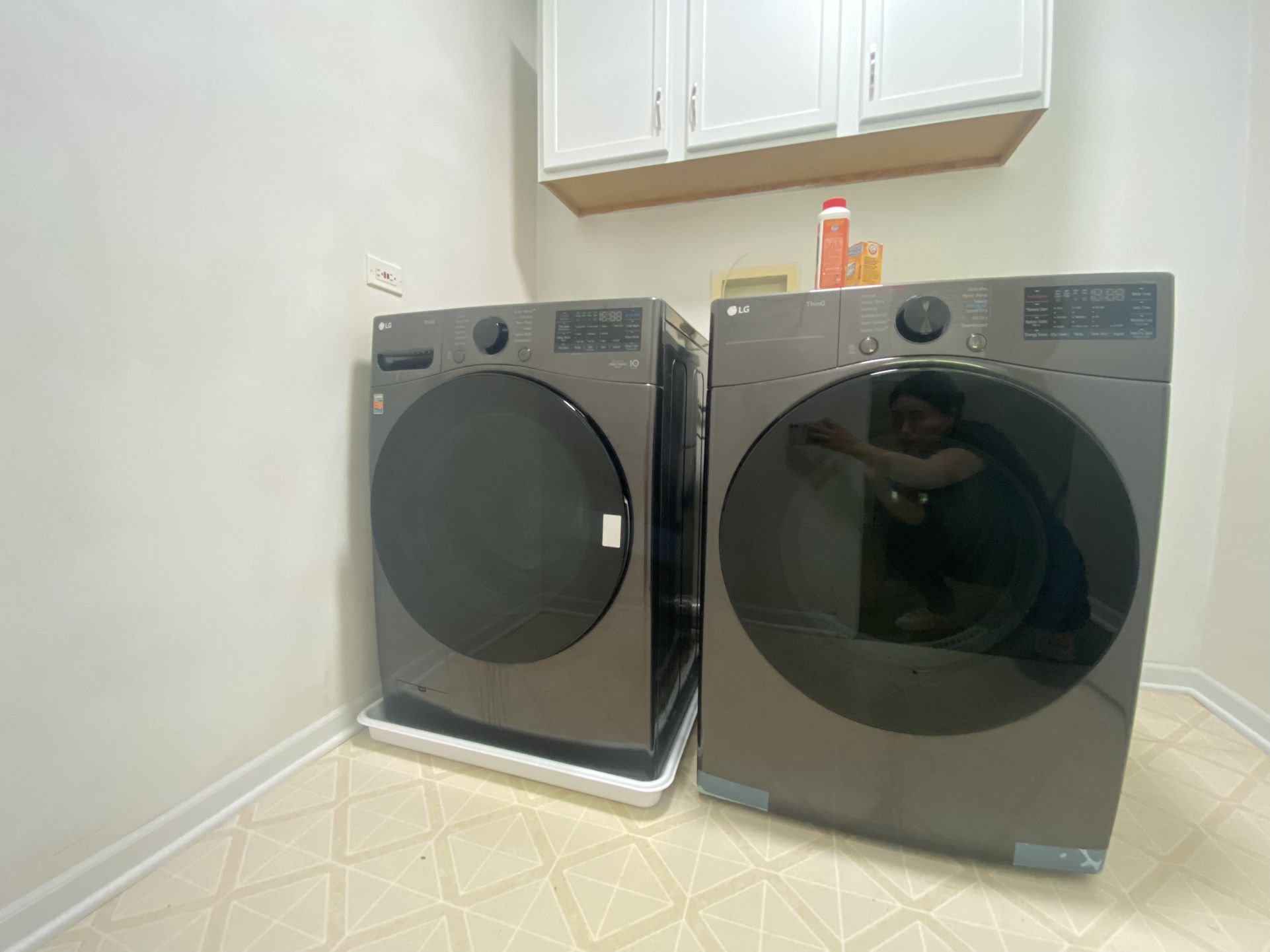 LG ThinQ 4.5cu ft washer and 7.4cu ft dryer bundle
