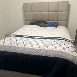 QUEEN SIZE BED