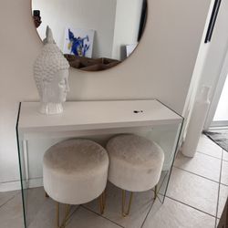 Entry Table With Modern Chairs 