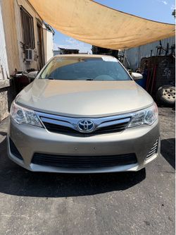 2017 Toyota Camry 2.5L Hybrid For parts only - PARTING OUT