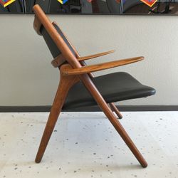 Hans Wegner Style Sawbuck Lounge Chair
