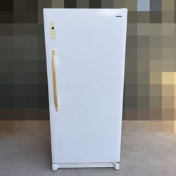 Kenmore Upright Freezer – Used (Good Condition)