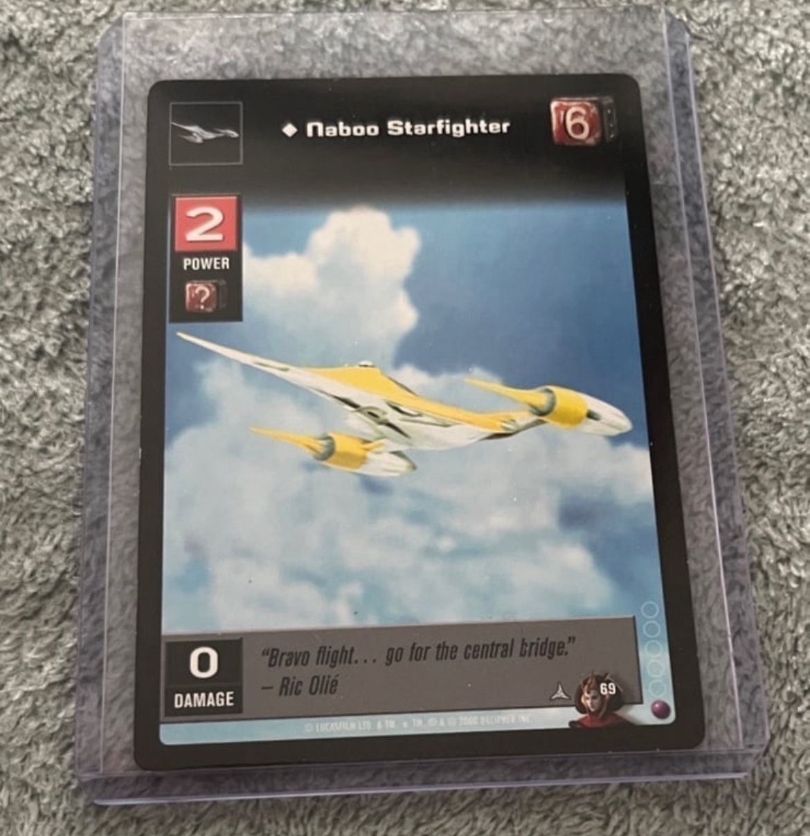 Star Wars Naboo Starfighter - Battle of Naboo - Young Jedi