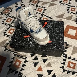 Jordan 4 Military Blues