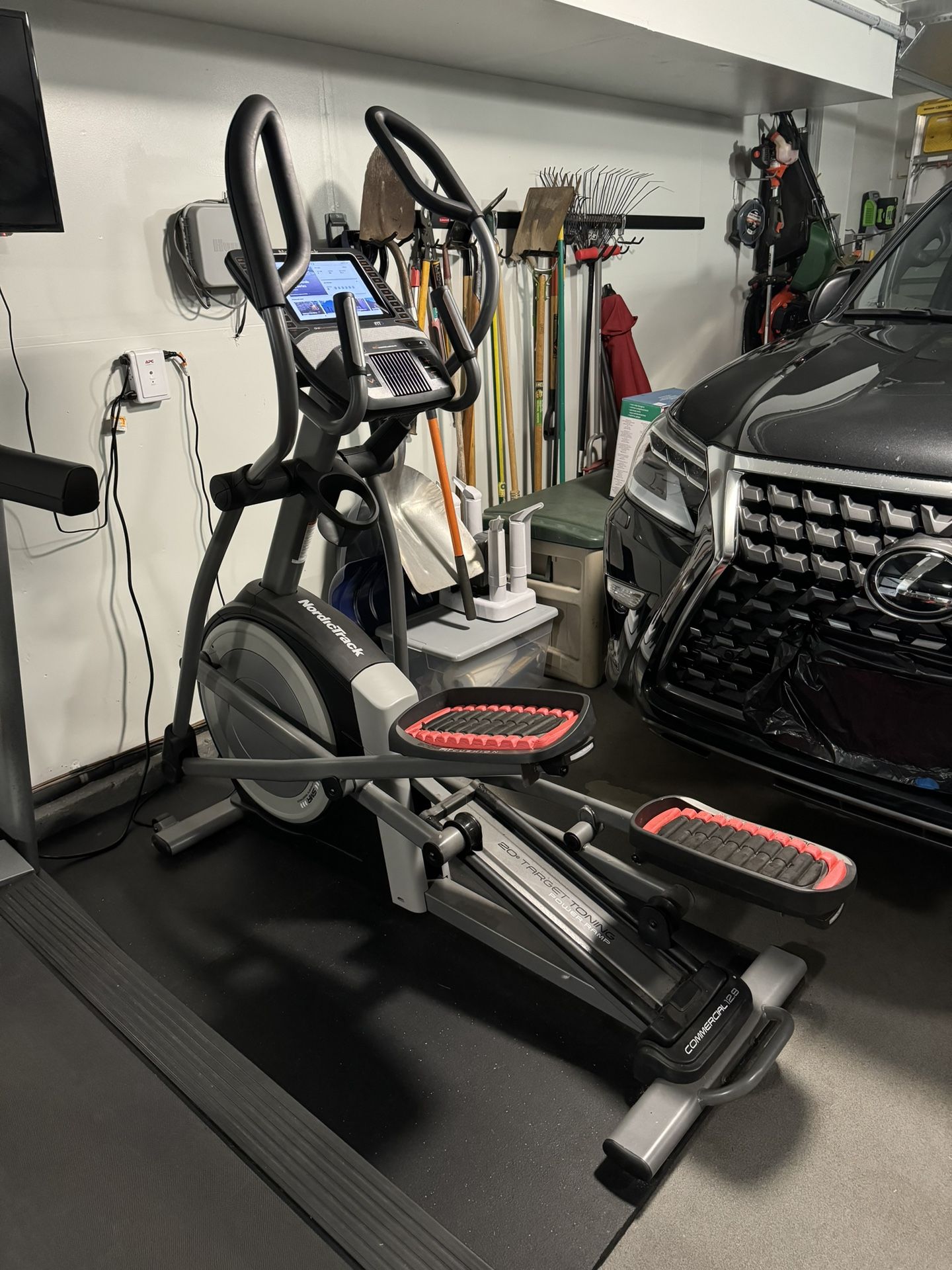 NordicTrack Commercial 12.9 Elliptical Machine