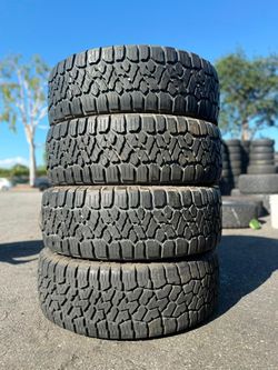 265/60/20 Kendall vendo un set de llantas usadas excelente condiciones de vida las 4 ✅🤩I am selling a set of used tires, all 4 in excellent living co