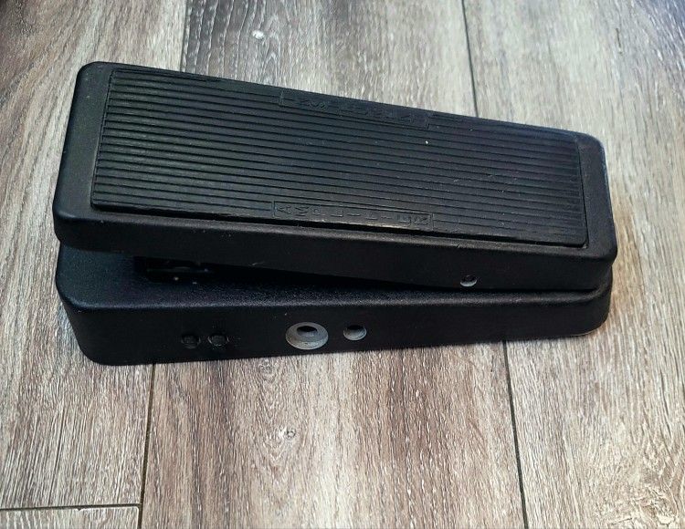 JIM DUNLOP Dunlop 95Q Cry Baby Wah
Guitar Pedal