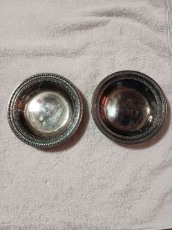 2 Vintage Reed & Barton Silver-Plated Serving Bowls 1201/1203