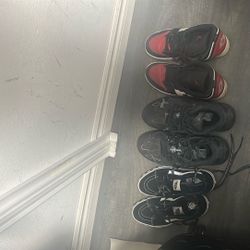 3 Pares Of Shoes 