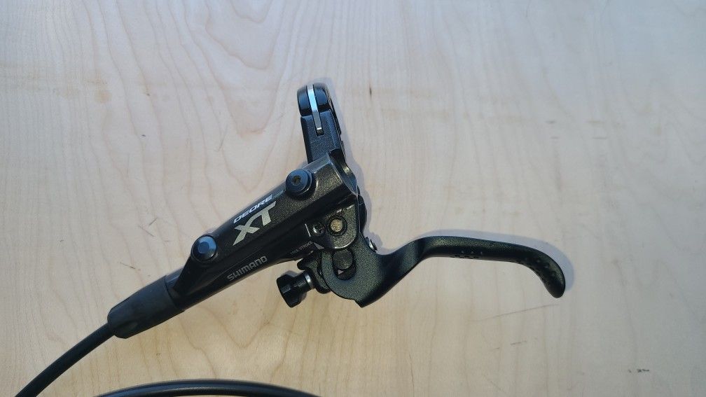 Shimano M8000 Disc Brakeset
