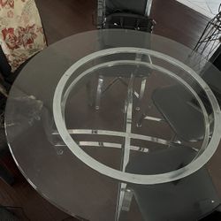 Metal  &  Glass Table with 4  Black And Metal  Frame