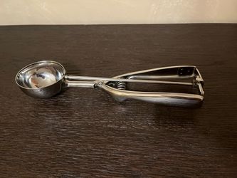 Best ever Large 18/10 no rust ever cookie ice cream or muffin scoop