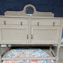 Vintage Buffet Table