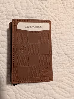 Modern Bi-fold men's wallet