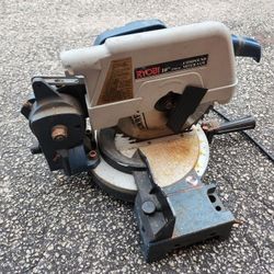 15 Amp Compound Mitre Saw 