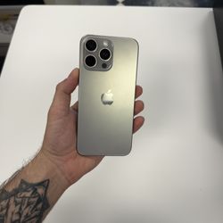 Apple Iphone 15 PROMAX 256GB NATURAL TITANIUM UNLOCKED