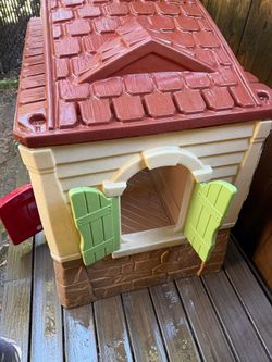 Play house/outdoor-indoor