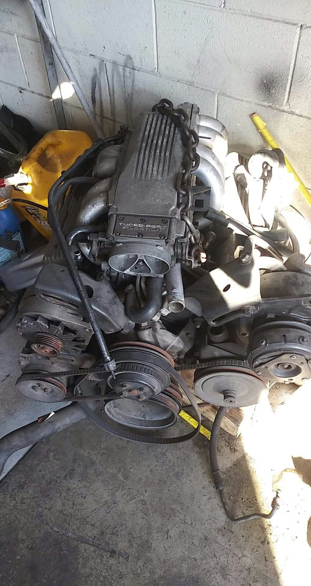 85 Chevy 350 motor/engine