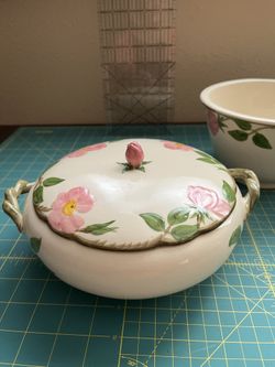 Franciscan Desert Rose Covered Vegetable Dish
