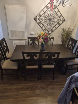 Southern Living Dining Table