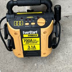 EverStart 700A Jump