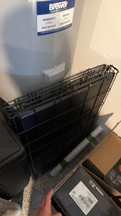 Dog crate. No damage
